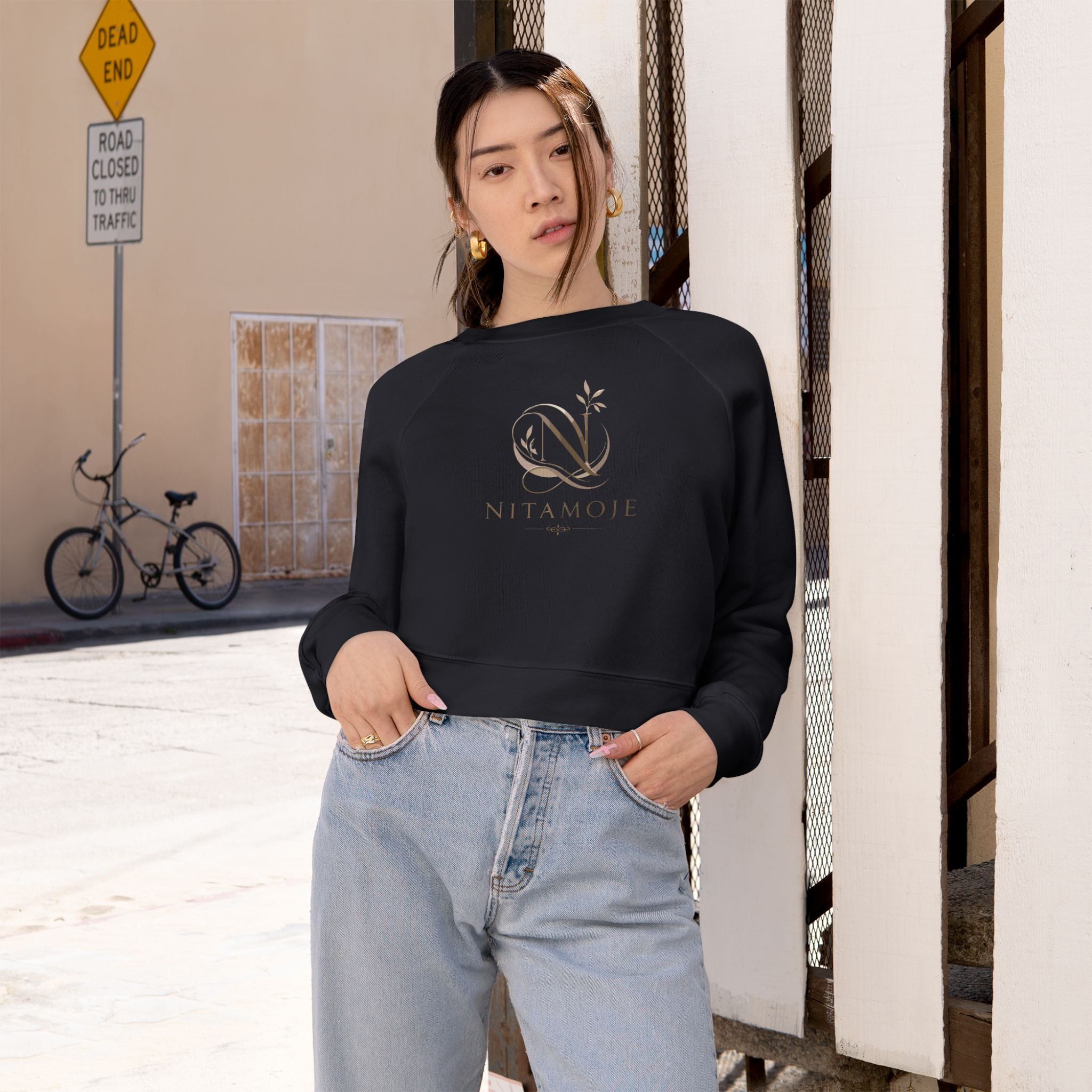 Cropped Fleece Pullover — Minimal Neutral Logo Sweatshirt for Women