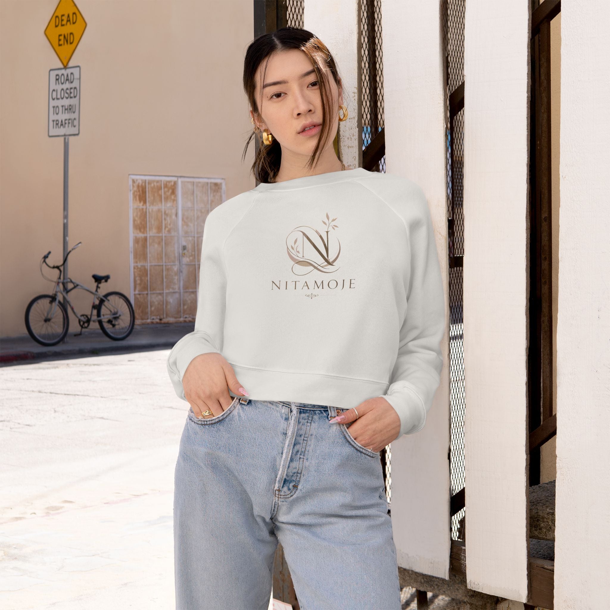 Cropped Fleece Pullover — Minimal Neutral Logo Sweatshirt for Women