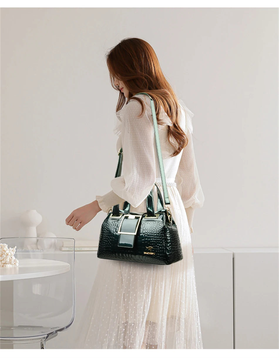 2-Layer Large Capacity Crocodile Pattern Boston Bag