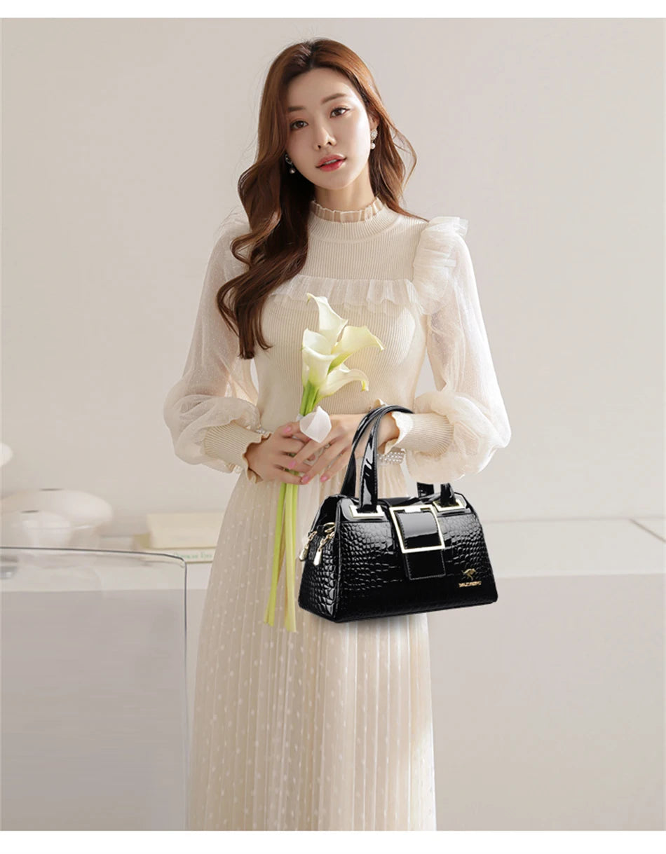 2-Layer Large Capacity Crocodile Pattern Boston Bag