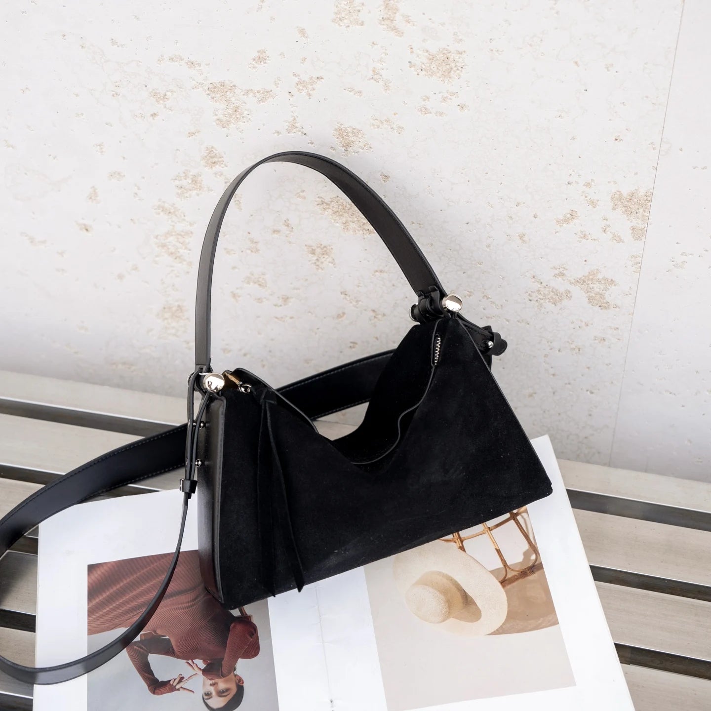 Niche Luxury Cowhide Wide Strap Large Capacity Shoulder Bag - Nitamoje