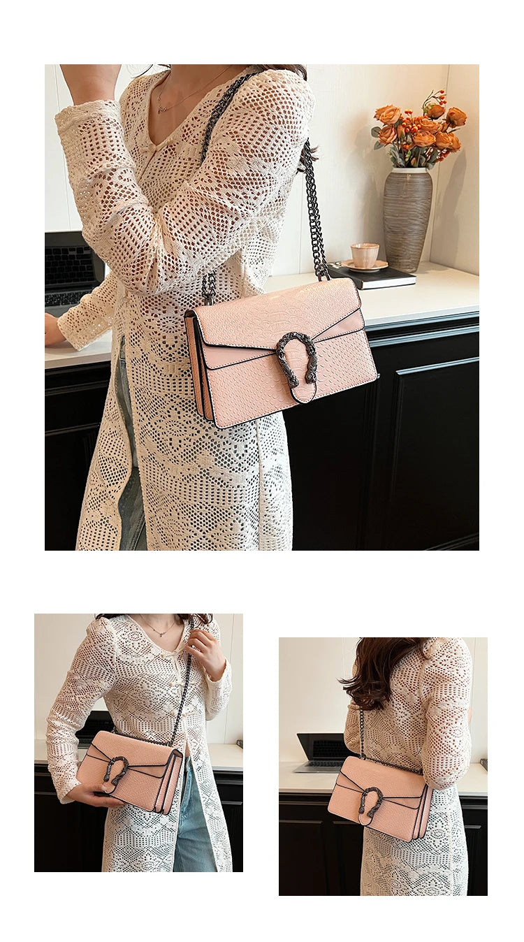 Retro Snake Pattern Chain Crossbody Bag
