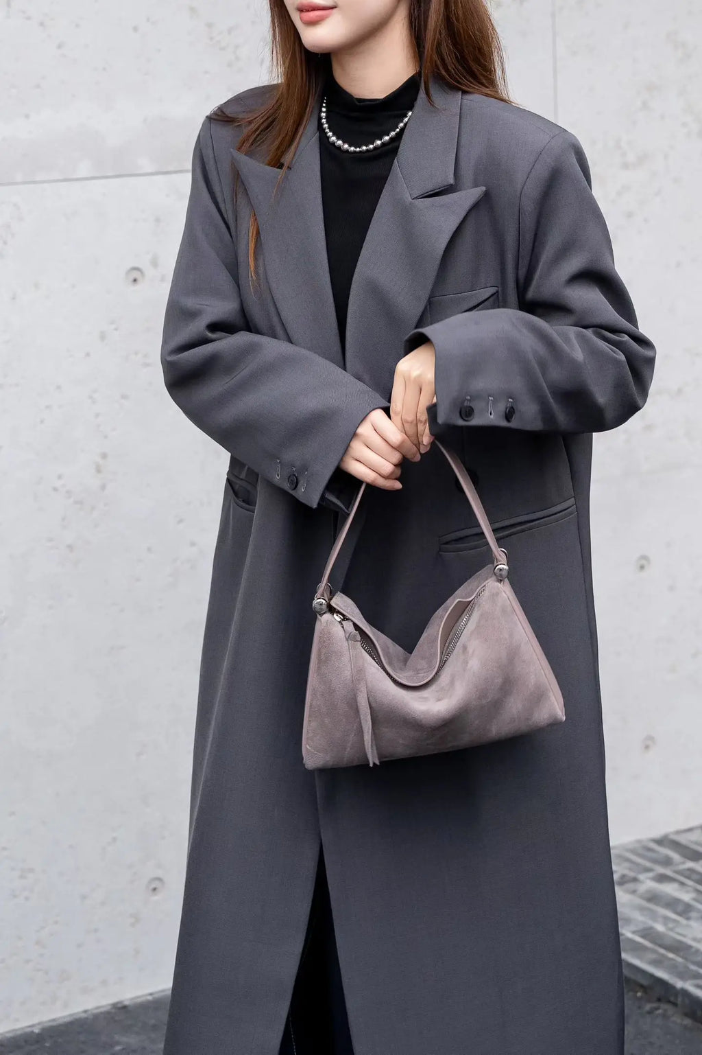 Niche Luxury Cowhide Wide Strap Large Capacity Shoulder Bag