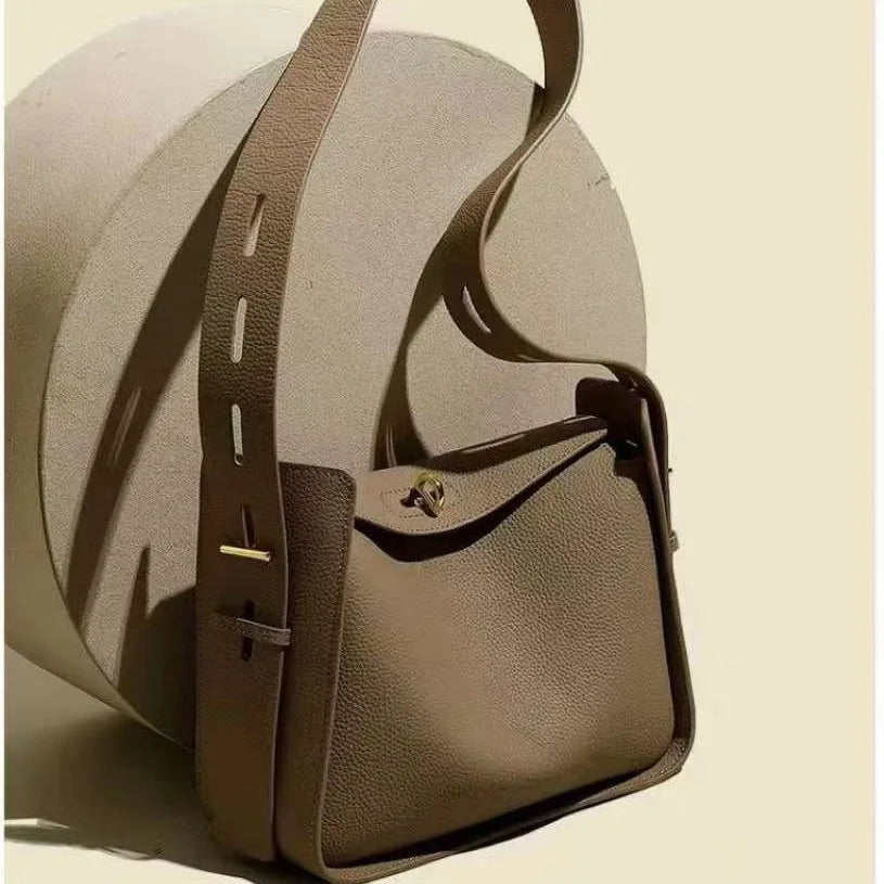 Niche Luxury Cowhide Wide Strap Large Capacity Shoulder Bag
