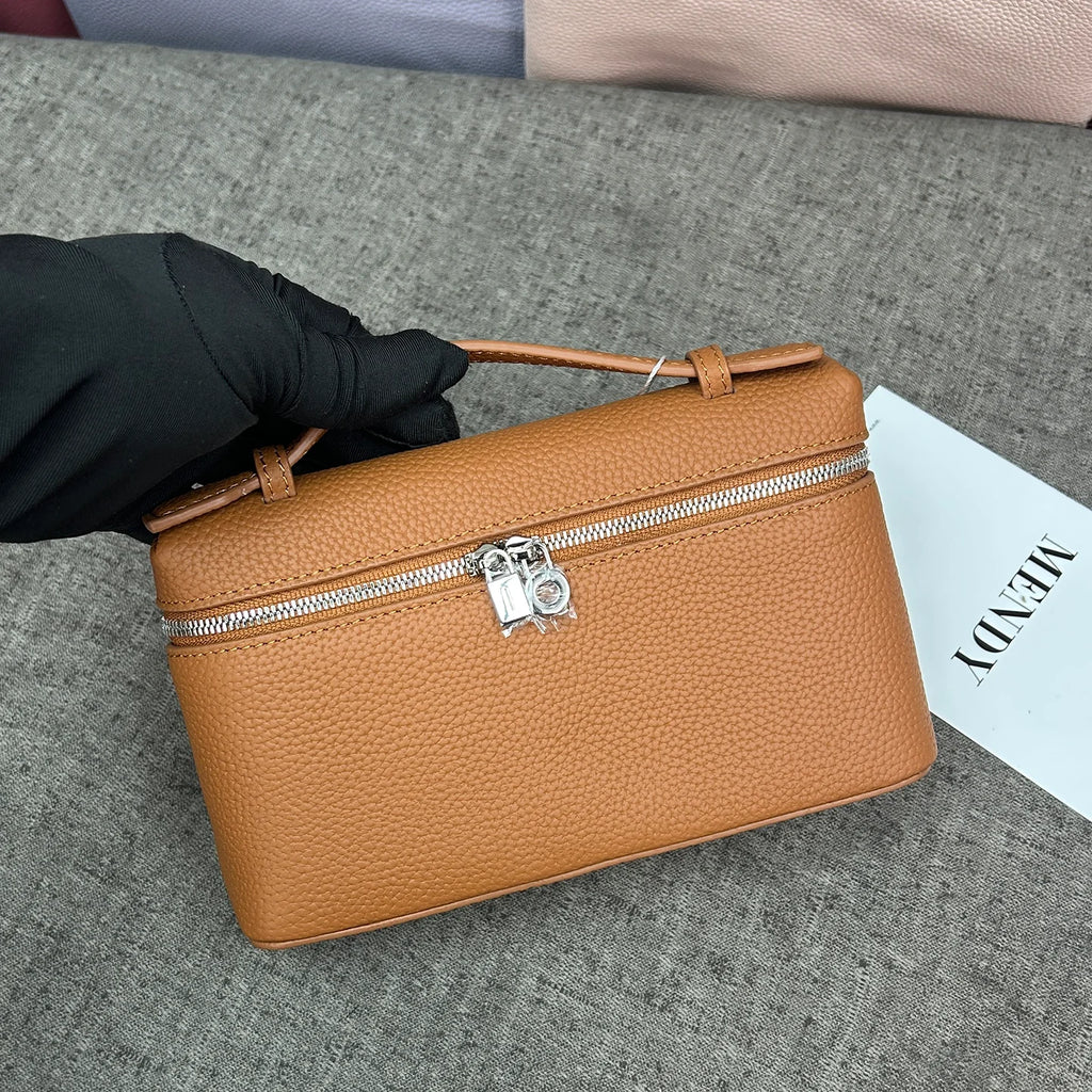 ew genuine leather  mobile phone handbag for women. Exclusive to women, with a luxurious design and compact and exquisite ap