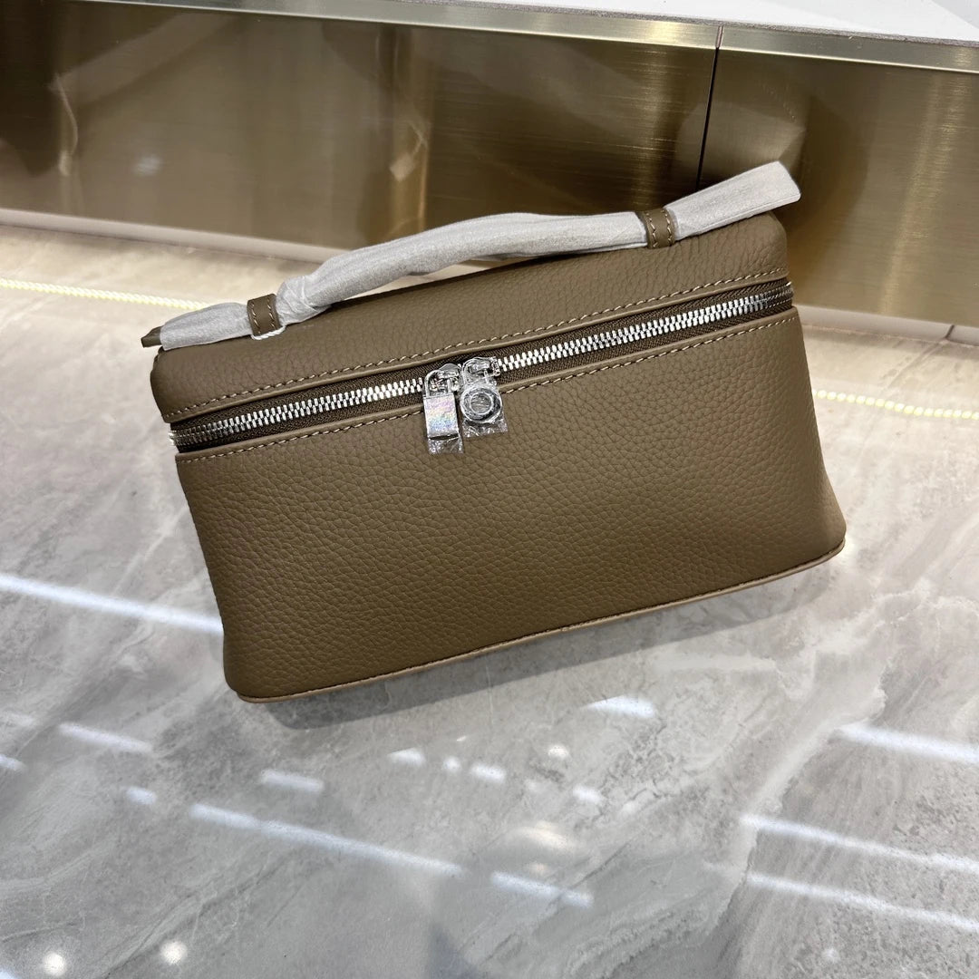 ew genuine leather  mobile phone handbag for women. Exclusive to women, with a luxurious design and compact and exquisite ap