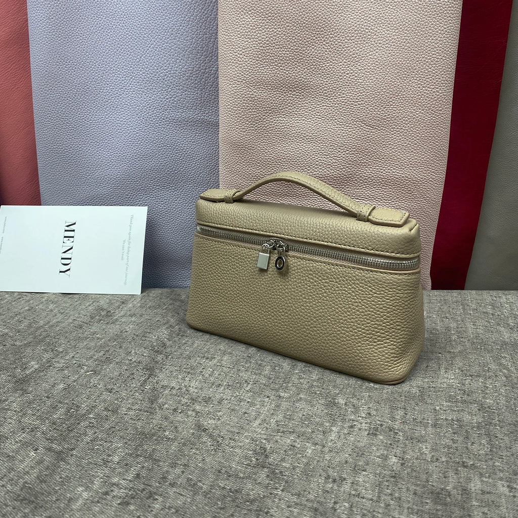ew genuine leather  mobile phone handbag for women. Exclusive to women, with a luxurious design and compact and exquisite ap