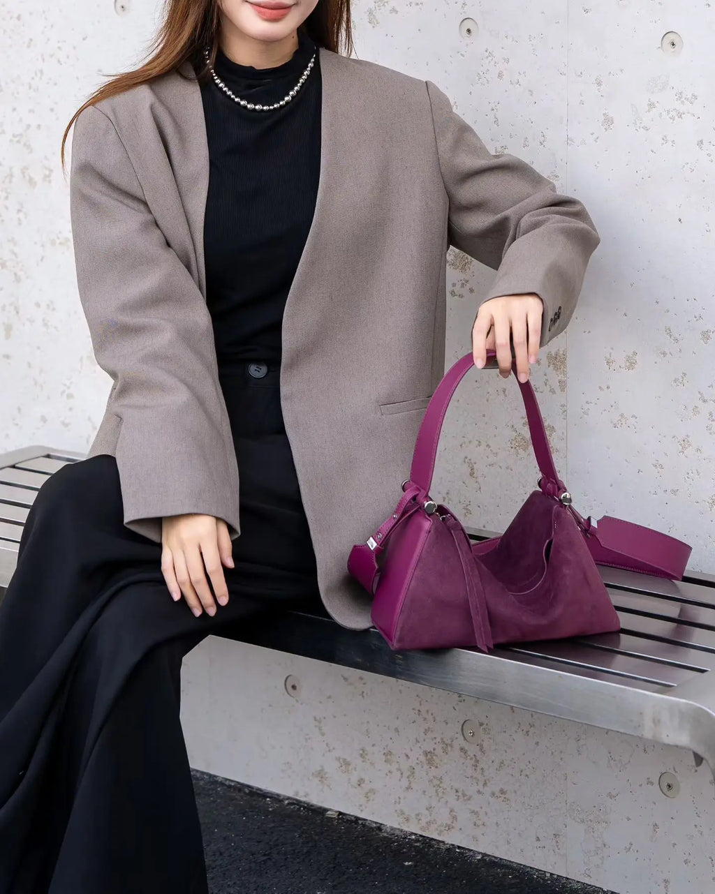 Niche Luxury Cowhide Wide Strap Large Capacity Shoulder Bag