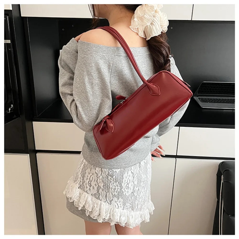Long-Handle Baguette Retro Shoulder Tote