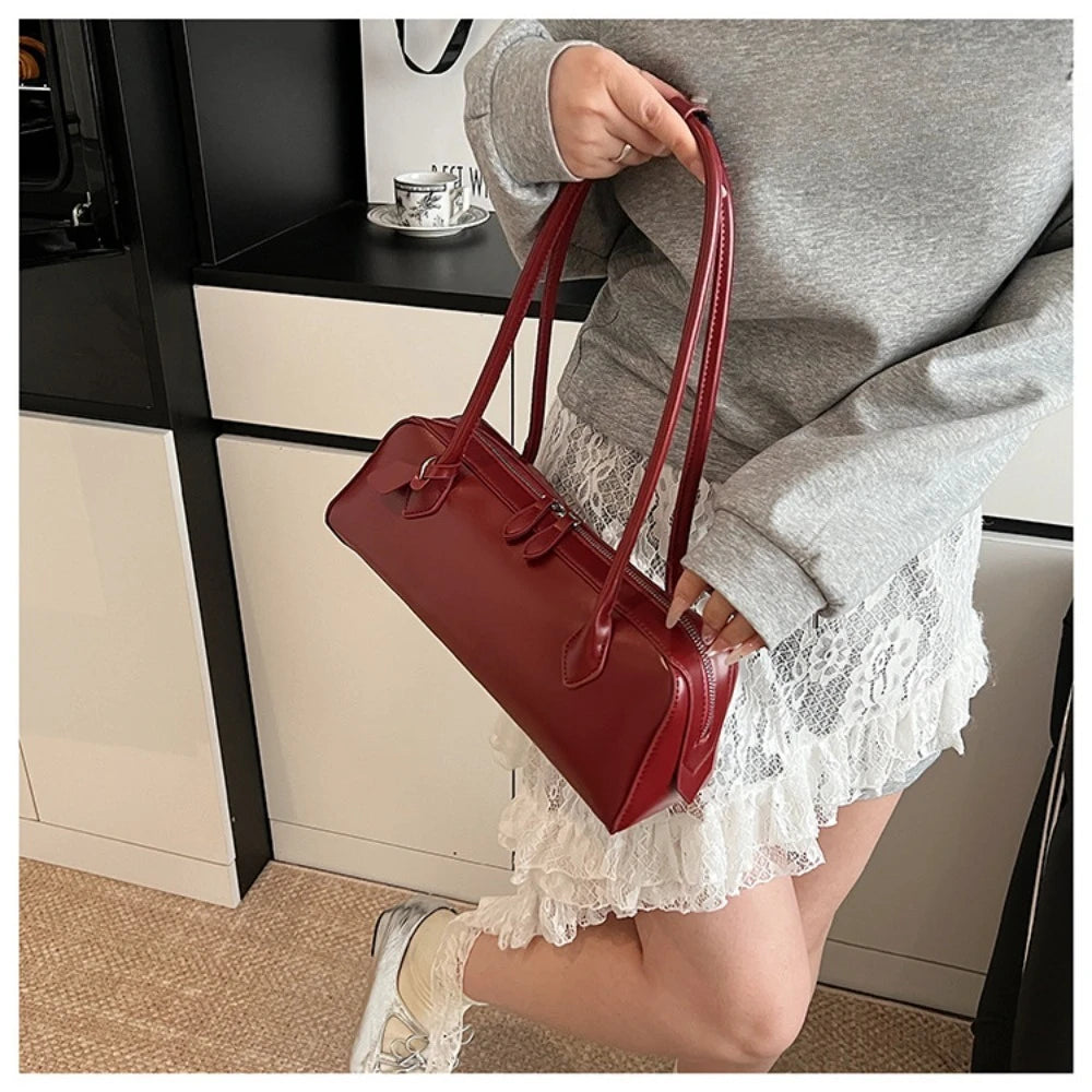 Long-Handle Baguette Retro Shoulder Tote