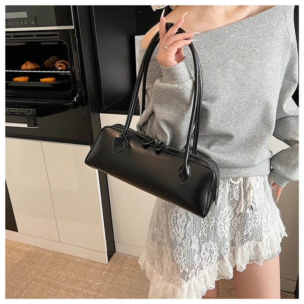Long-Handle Baguette Retro Shoulder Tote