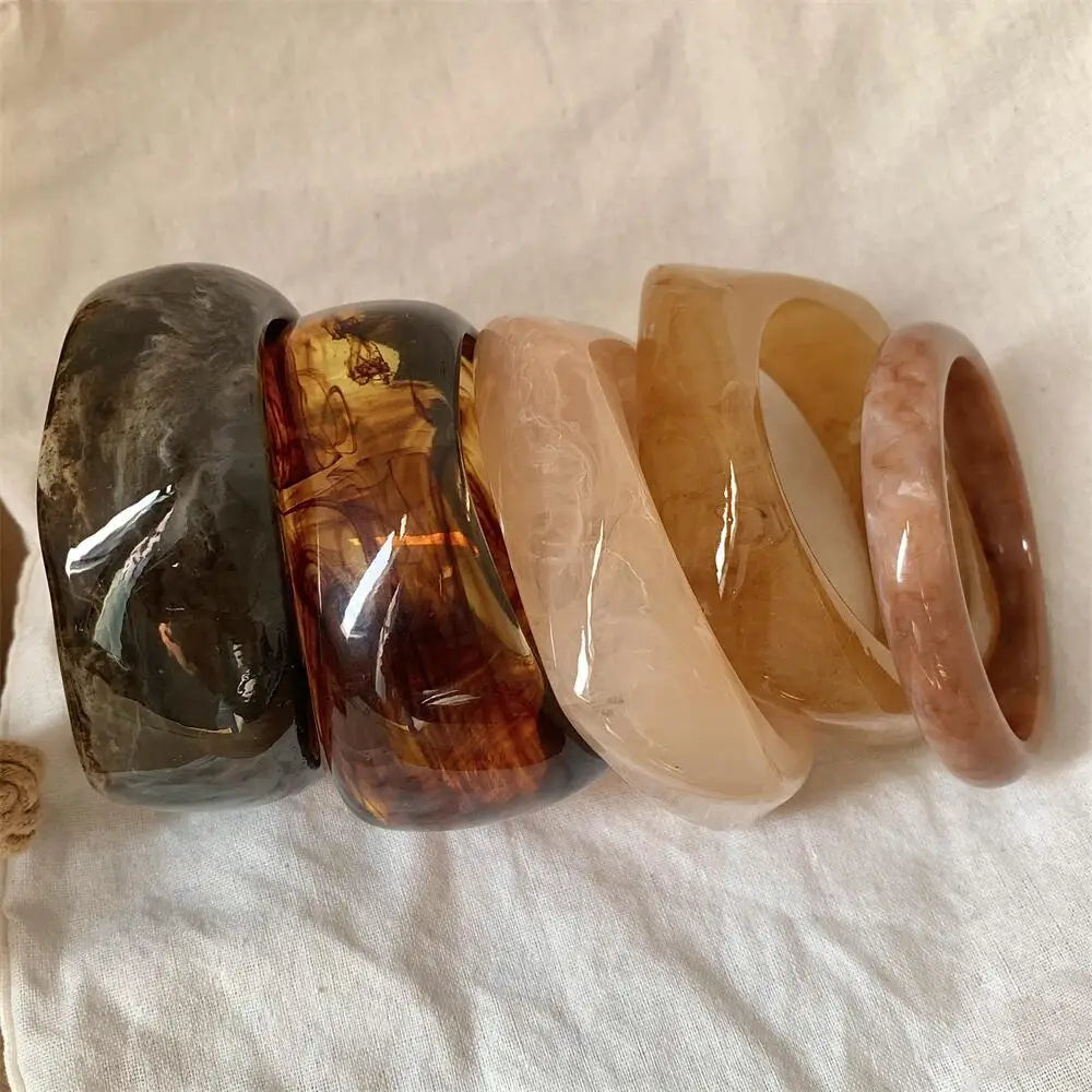 Vintage Chunky Geometric Resin Bangle