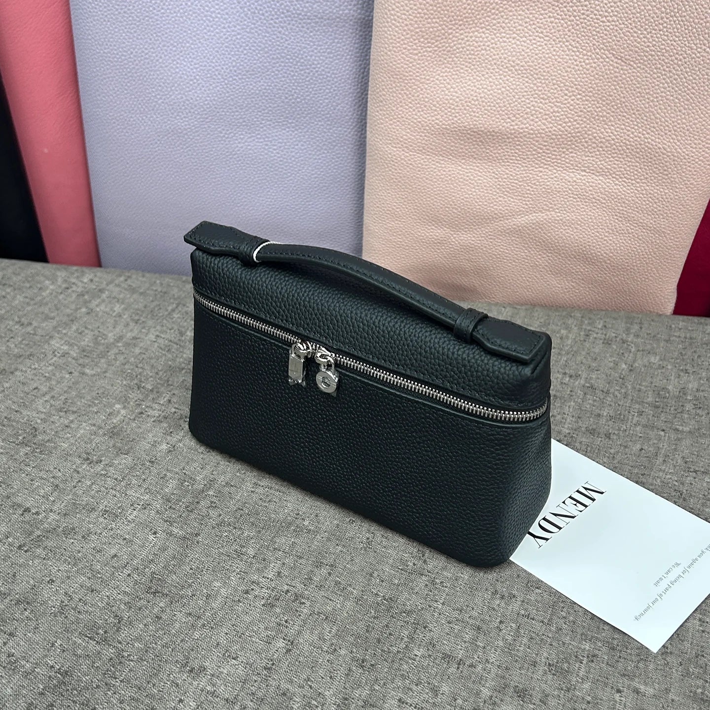 ew genuine leather  mobile phone handbag for women. Exclusive to women, with a luxurious design and compact and exquisite ap