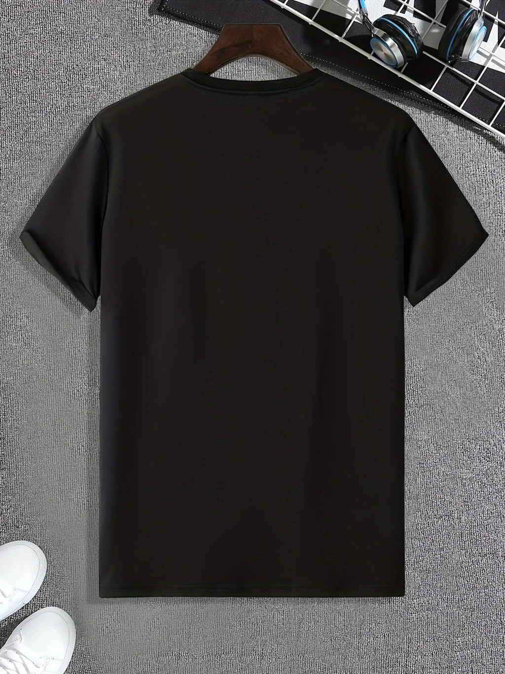 Men's Cotton Graphic Print Crew Neck T-Shirt