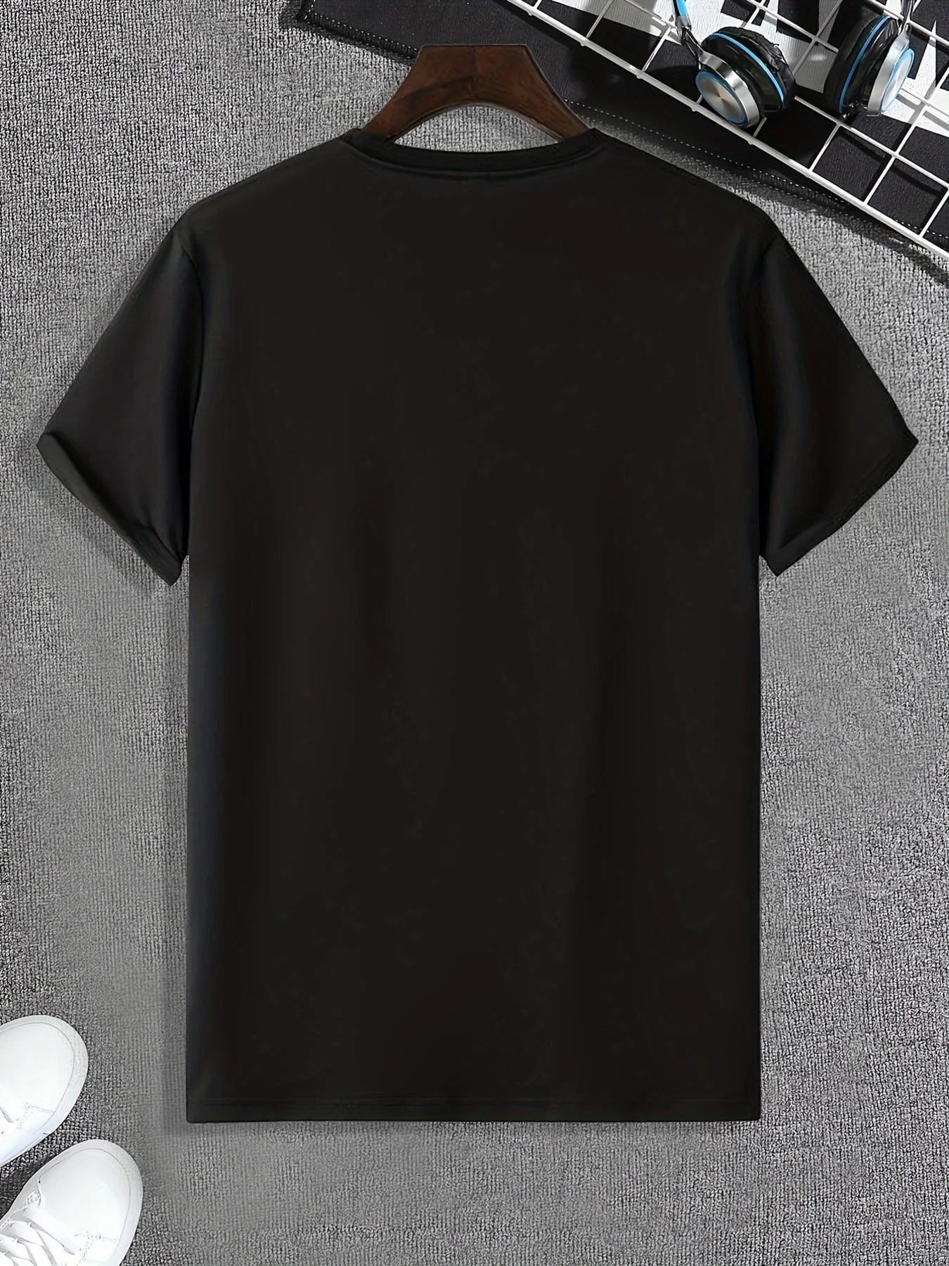 Men's Cotton Graphic Print Crew Neck T-Shirt