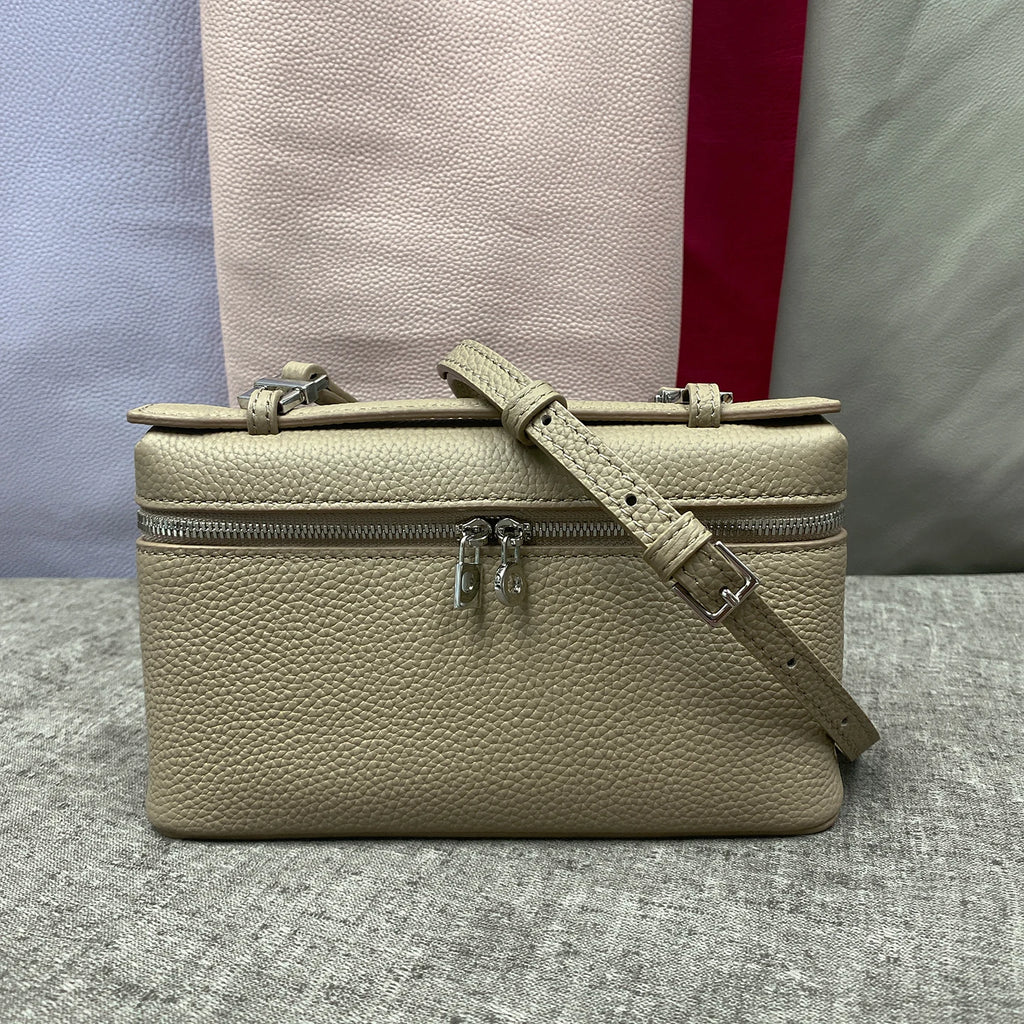 ew genuine leather  mobile phone handbag for women. Exclusive to women, with a luxurious design and compact and exquisite ap