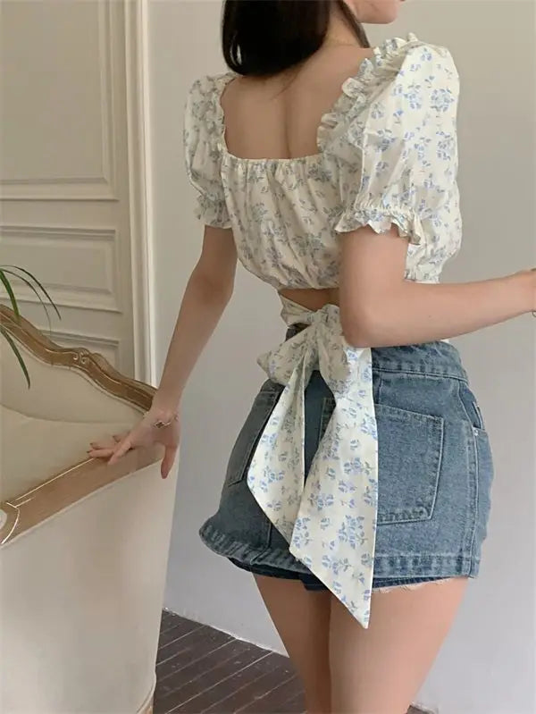 Floral Puff Sve Square Collar Crop Blouse