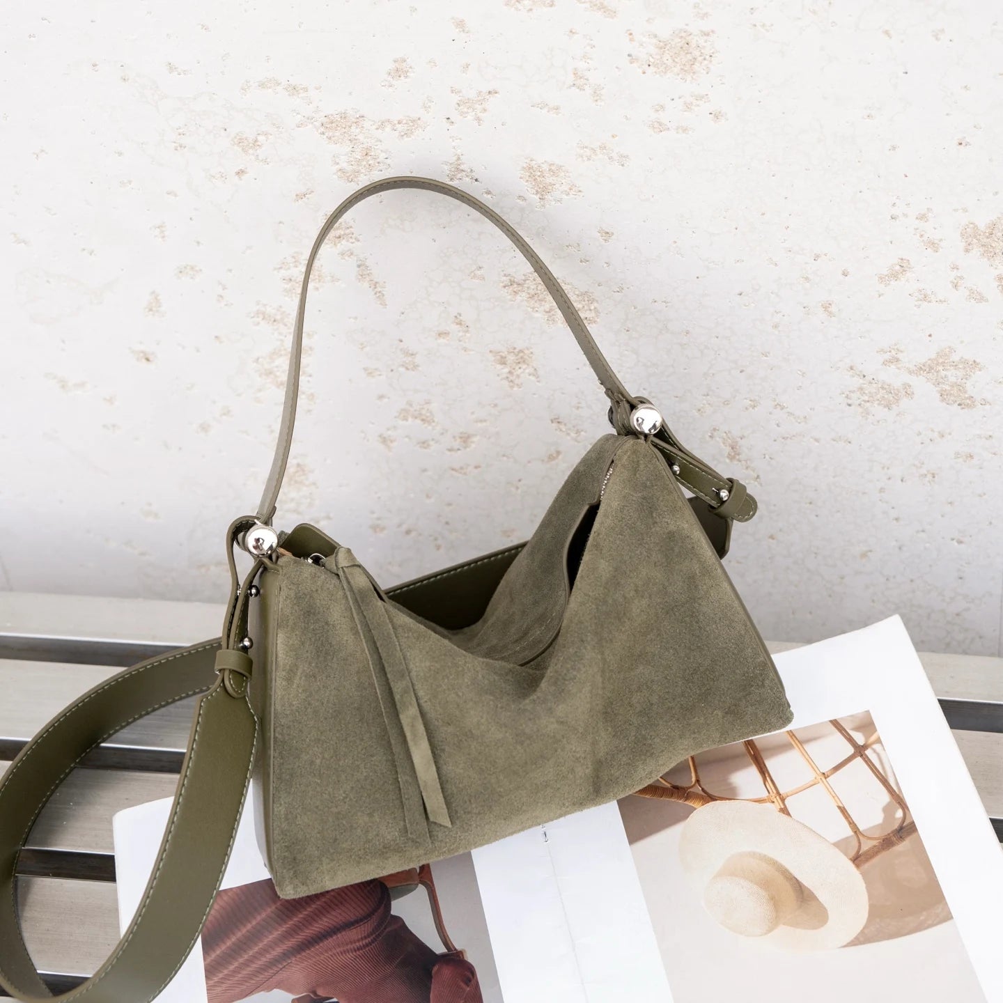 Niche Luxury Cowhide Wide Strap Large Capacity Shoulder Bag - Nitamoje