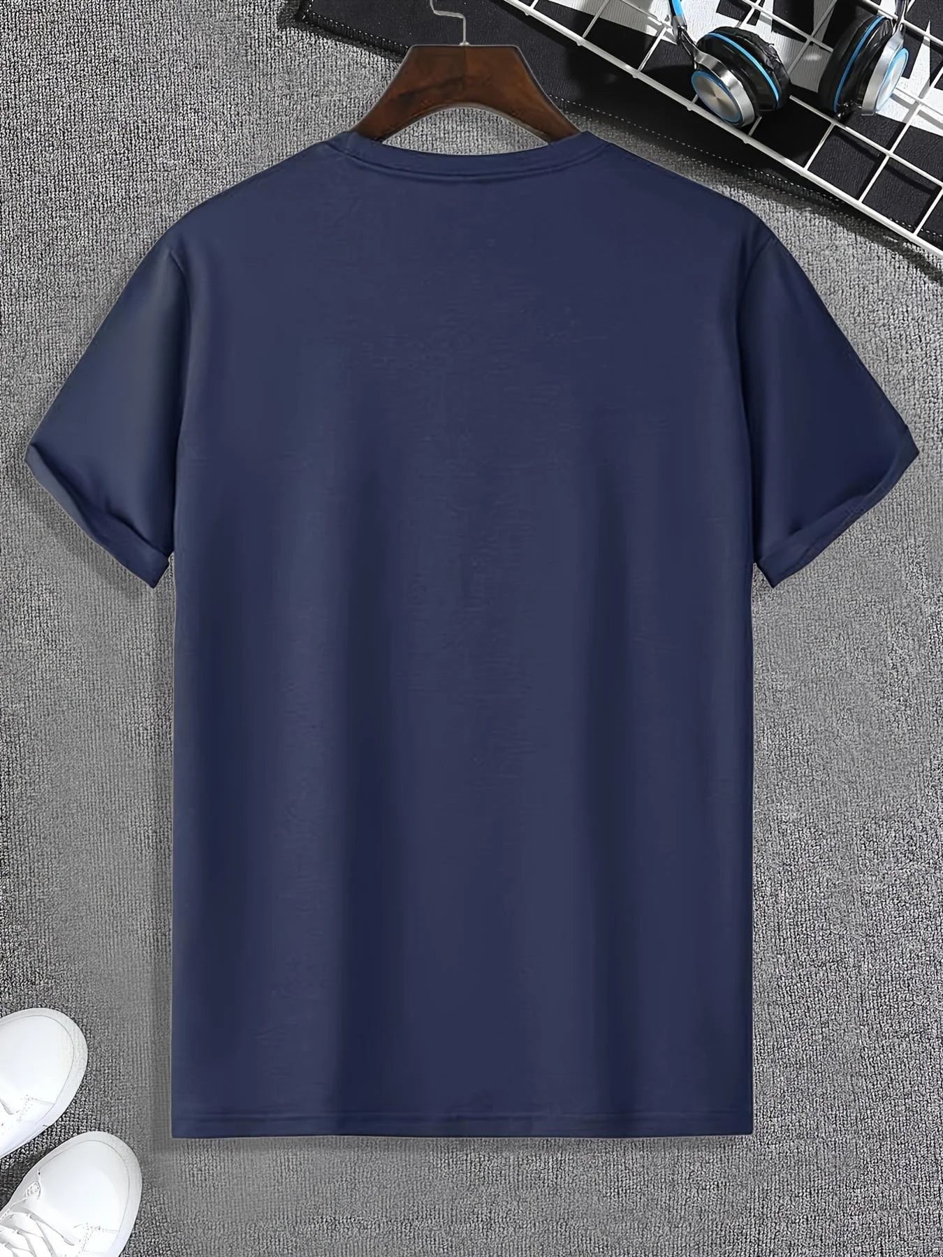 Men's Cotton Graphic Print Crew Neck T-Shirt