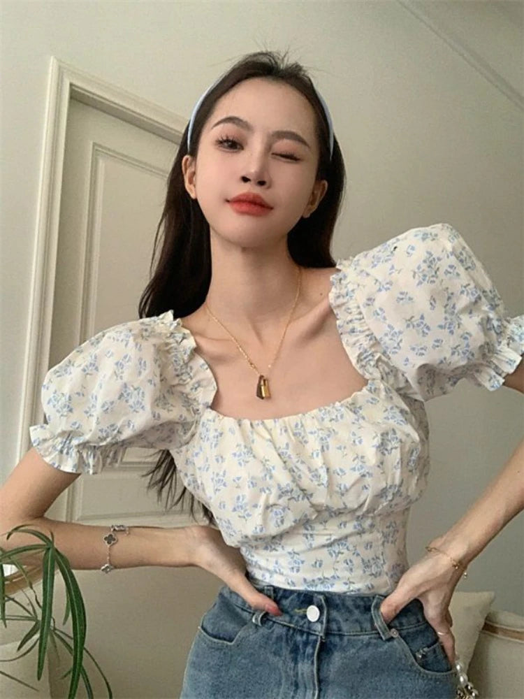 Floral Puff Sve Square Collar Crop Blouse
