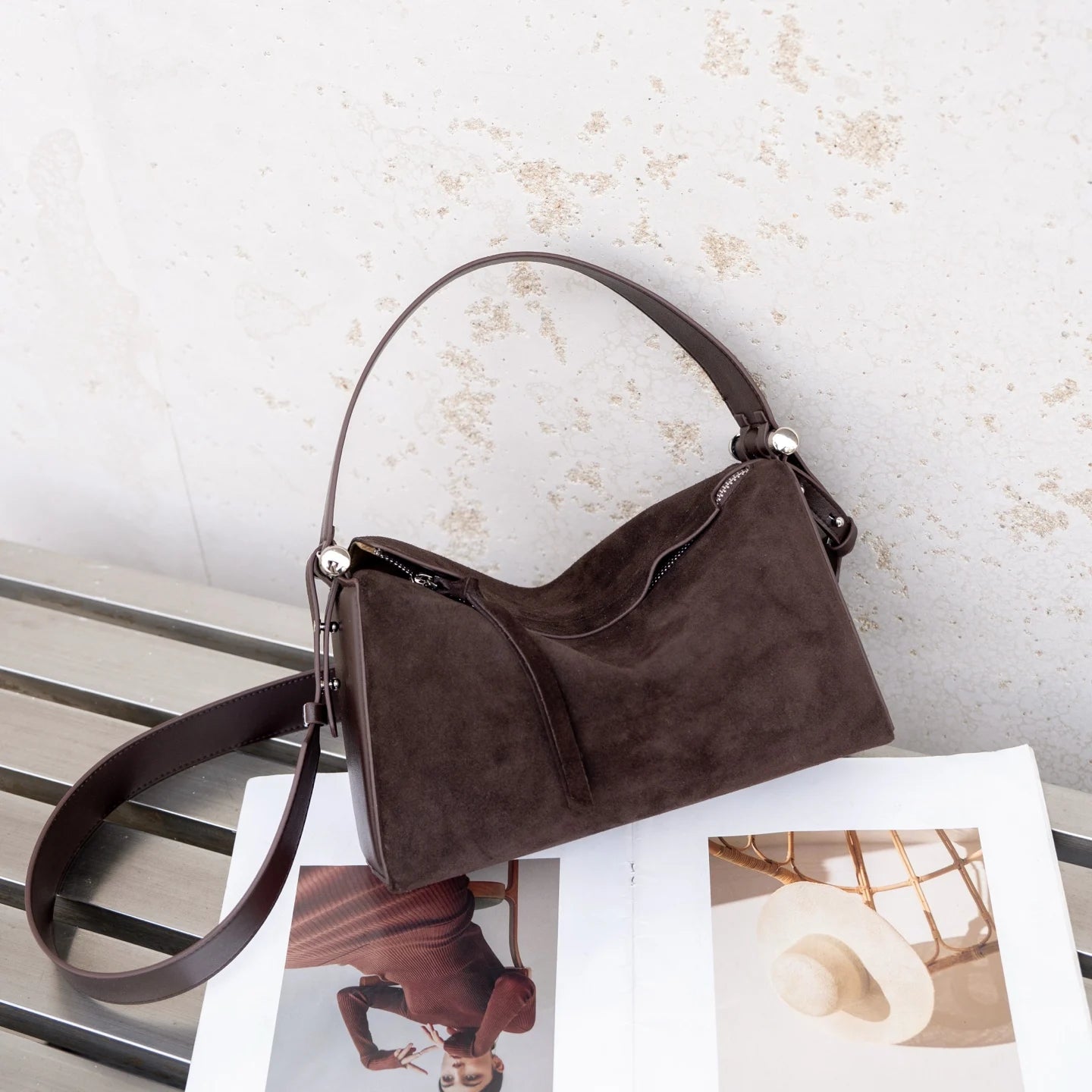 Niche Luxury Cowhide Wide Strap Large Capacity Shoulder Bag
