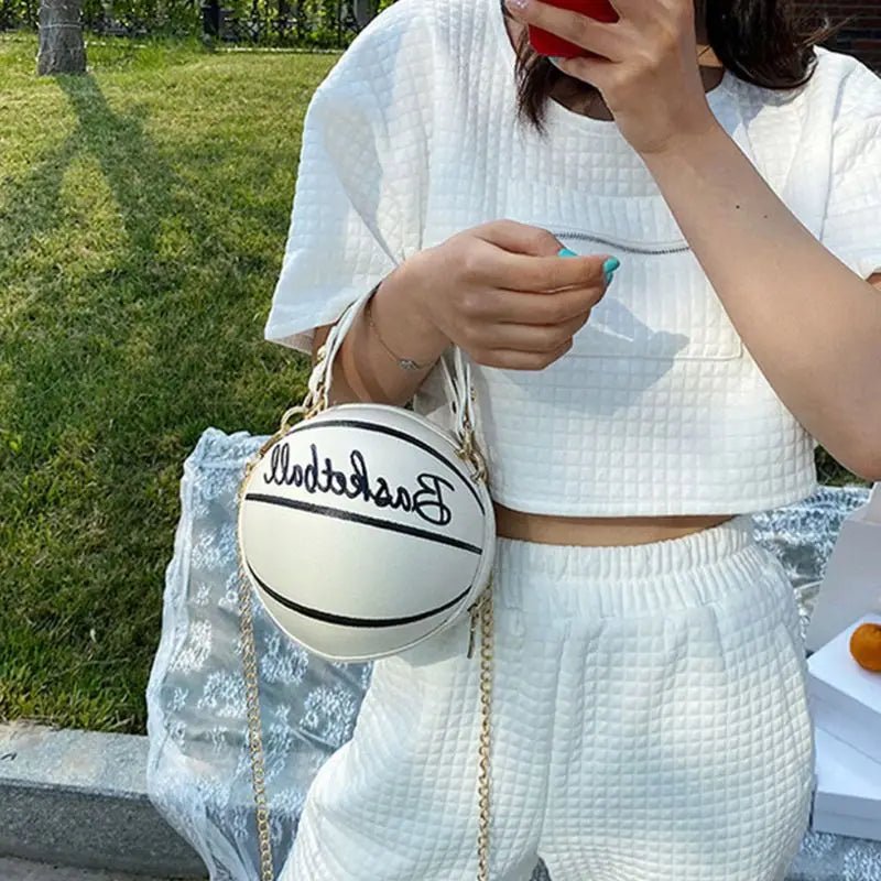 Personality Fun Pink Ins Versatile Chain Football Basketball Shoulder Bag - Nitamoje