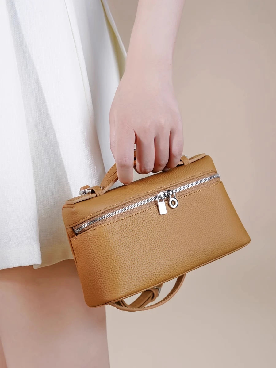 ew genuine leather  mobile phone handbag for women. Exclusive to women, with a luxurious design and compact and exquisite ap