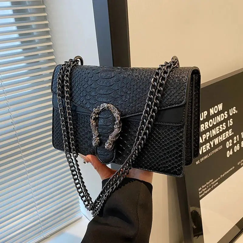 Retro Snake Pattern Chain Crossbody Bag